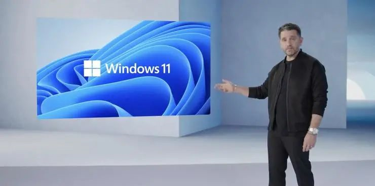 微软Windows操作系统最新版本Windows 11正式发布，无缝支持安卓 App，界面却像极了 macOS